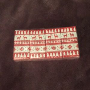 A 10 pack of tissues